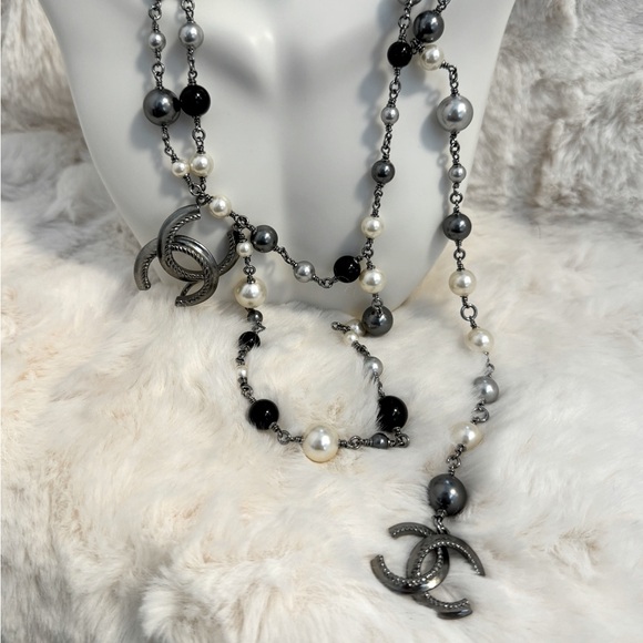 Chanel Gunmetal CC Tri-colored Bead Pearl Necklace & Waist Belt - Picture 5 of 11